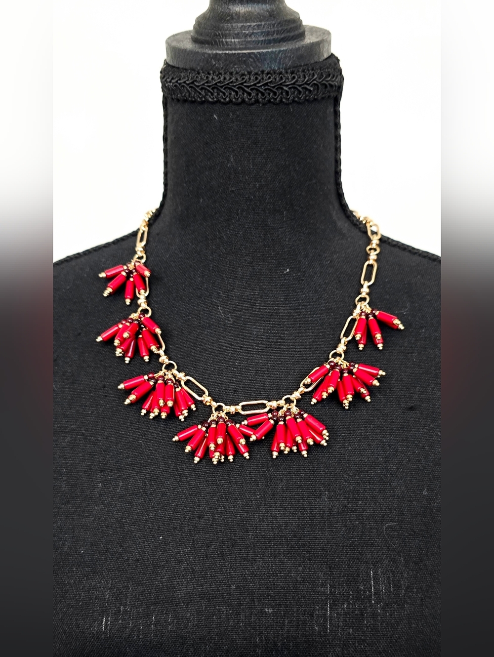 Red Beaded Statement Necklace Gold Tone Fringe Bold Holiday Set